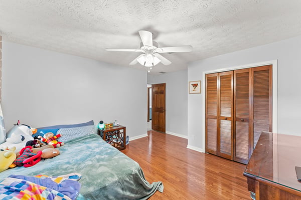 3824 Shawnee Run SW, Lilburn, GA