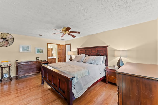 3824 Shawnee Run SW, Lilburn, GA