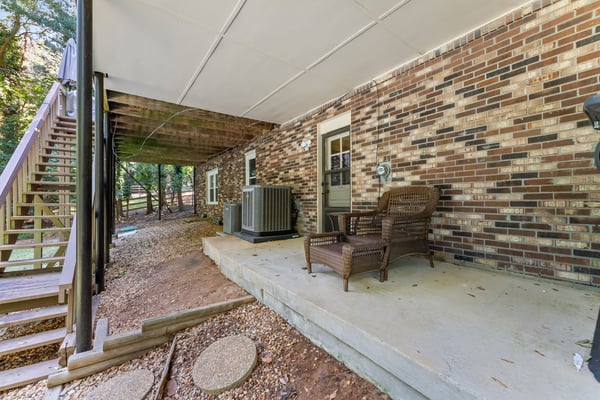 3824 Shawnee Run SW, Lilburn, GA