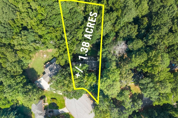 3824 Shawnee Run SW, Lilburn, GA