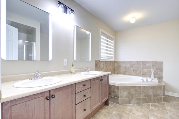 16 Muret Cres, Vaughan, ON