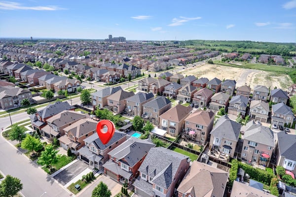 16 Muret Cres, Vaughan, ON