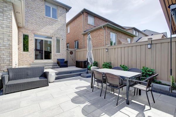 16 Muret Cres, Vaughan, ON