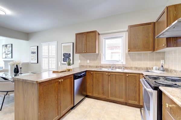 99 Lealinds Rd, Vaughan, ON