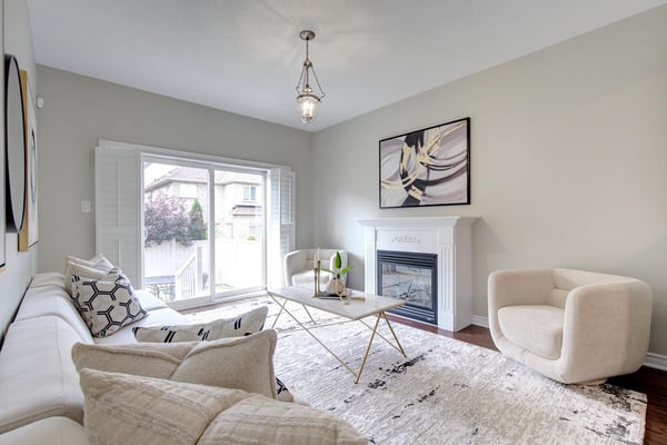 99 Lealinds Rd, Vaughan, ON