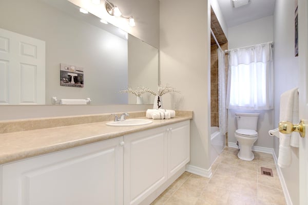 99 Lealinds Rd, Vaughan, ON