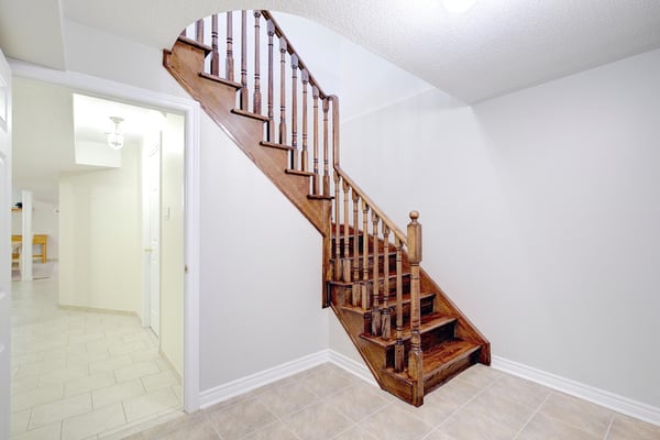 99 Lealinds Rd, Vaughan, ON