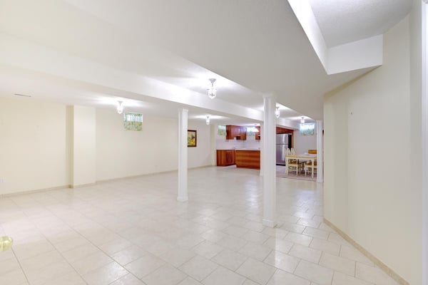99 Lealinds Rd, Vaughan, ON