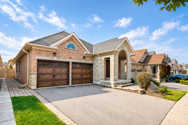 99 Lealinds Rd, Vaughan, ON