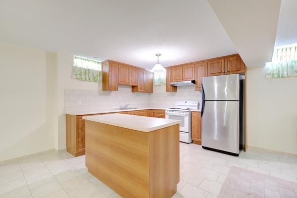 99 Lealinds Rd, Vaughan, ON
