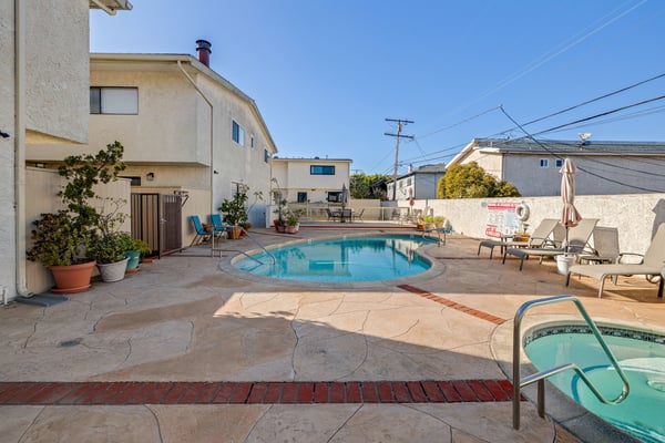 2615 RUHLAND AVENUE, 15, REDONDO BEACH, CA