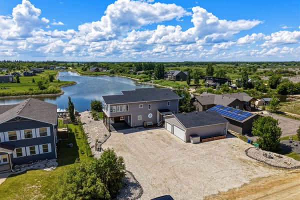 277 Waterfront Dr. E, Gimli, MB