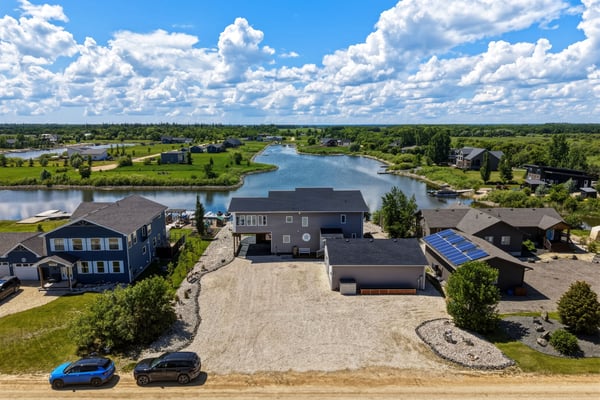 277 Waterfront Dr. E, Gimli, MB