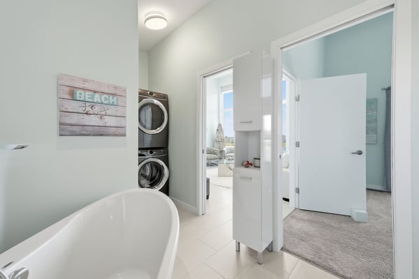 277 Waterfront Dr. E, Gimli, MB