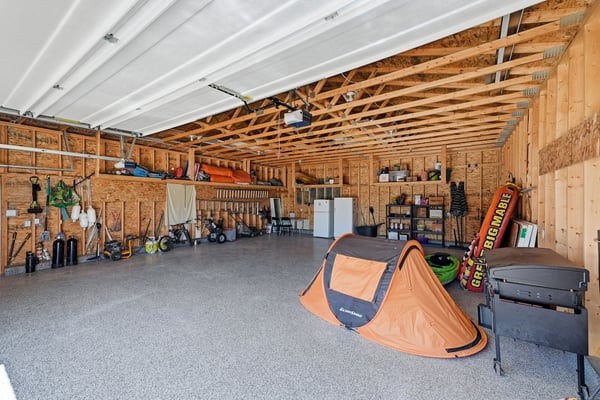 277 Waterfront Dr. E, Gimli, MB