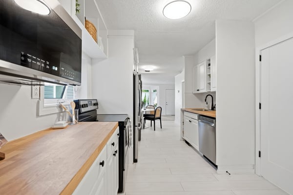 206 Arnold Ave WPG MB R3L 0W5, Winnipeg, MB