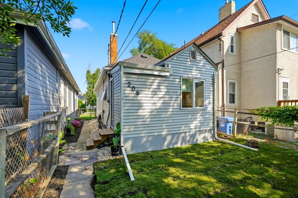 206 Arnold Ave WPG MB R3L 0W5, Winnipeg, MB