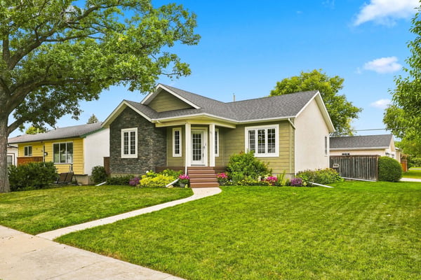 171 Portland Ave, Winnipeg, MB