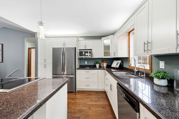 171 Portland Ave, Winnipeg, MB