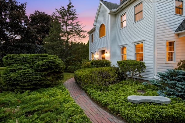 4 Berry Hill Road, Stratham, NH