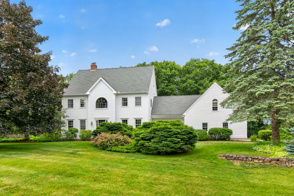 4 Berry Hill Road, Stratham, NH