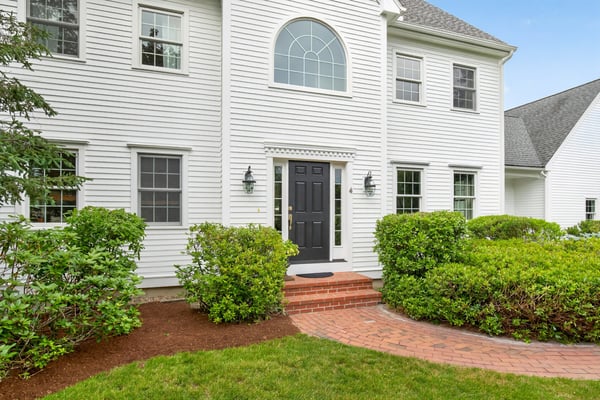 4 Berry Hill Road, Stratham, NH
