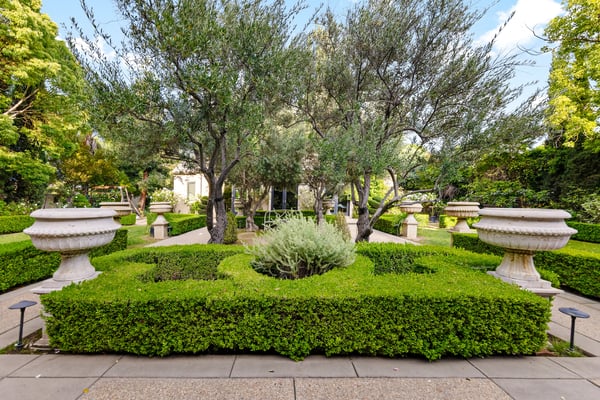 1128 S 6th Ave, Arcadia, CA