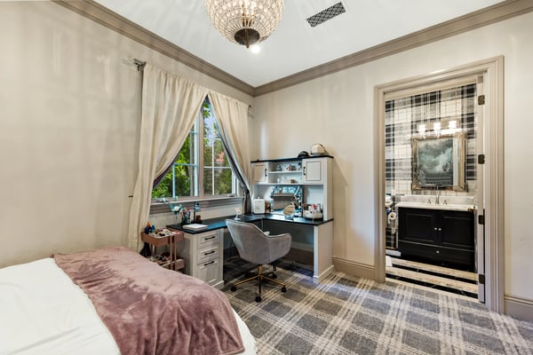 1128 S 6th Ave, Arcadia, CA