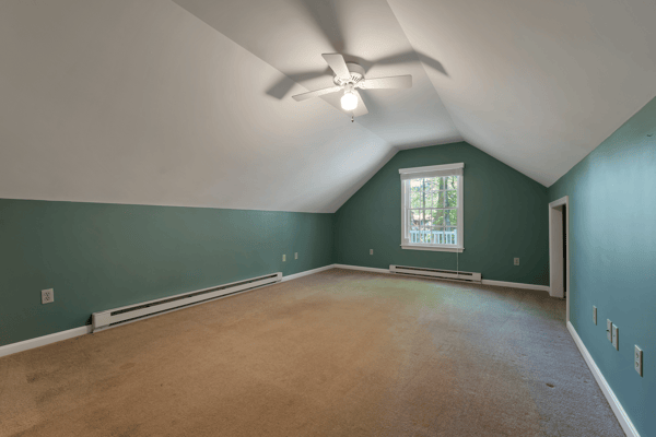 Great space for an Office or Playroom