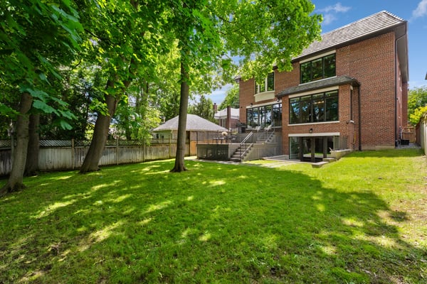 224 St Leonards Ave, Toronto, ON