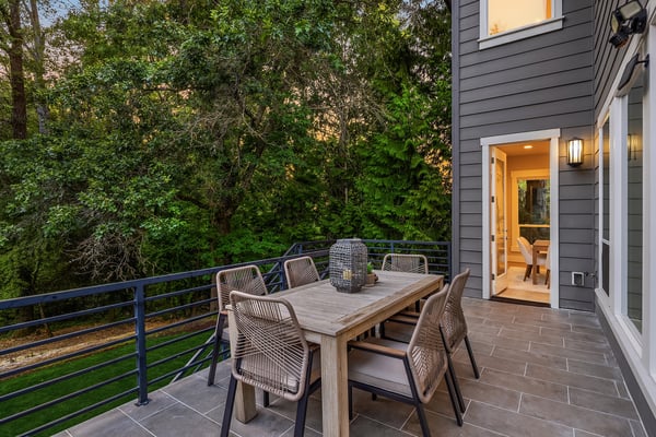 2227 77th Avenue SE, Mercer Island, WA