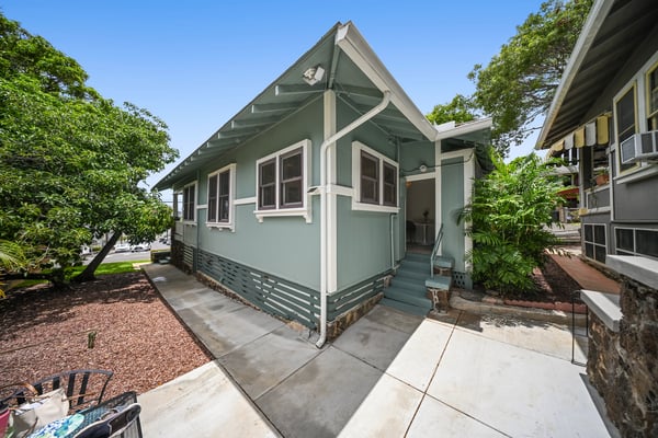 1775 Lusitania St, Honolulu, HI