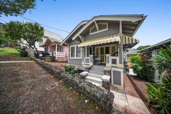 1775 Lusitania St, Honolulu, HI