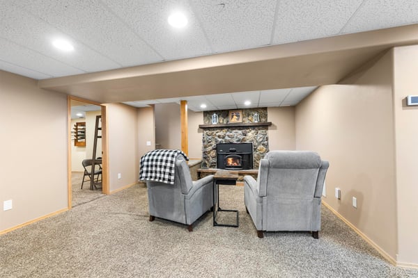 7925 Green Meadow Dr, Helena, MT
