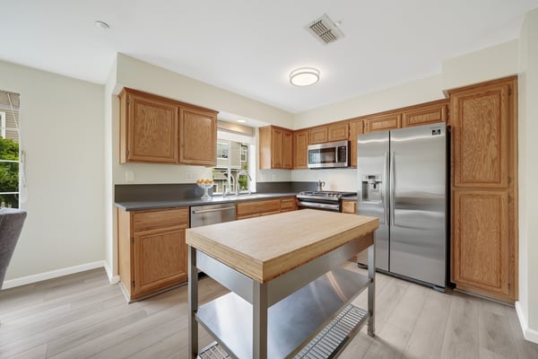 450 E E Street, Benicia, CA