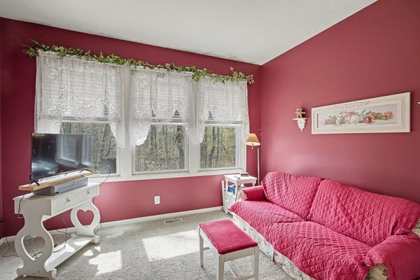 7151 Steeplechase Way, 41, Lansing, MI