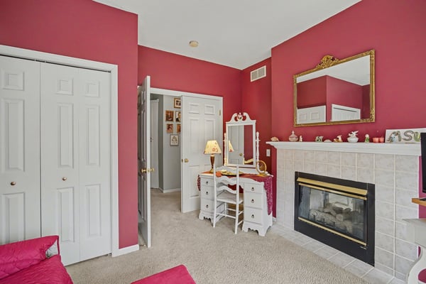 7151 Steeplechase Way, 41, Lansing, MI