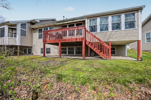 7151 Steeplechase Way, 41, Lansing, MI