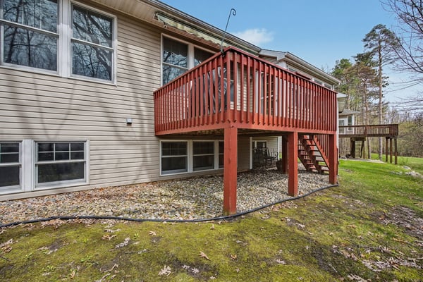 7151 Steeplechase Way, 41, Lansing, MI