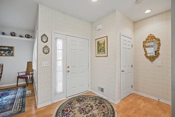 7151 Steeplechase Way, 41, Lansing, MI
