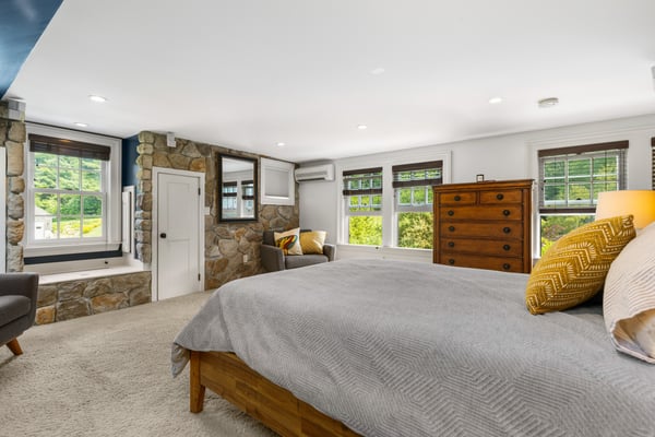 494 Goodwin Road, Eliot, ME