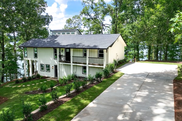 9790 Peninsula Drive, Gainesville, GA