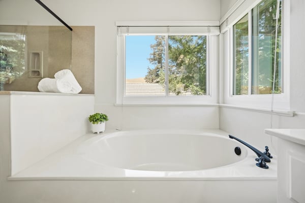 507 Raven Place, Clayton, CA