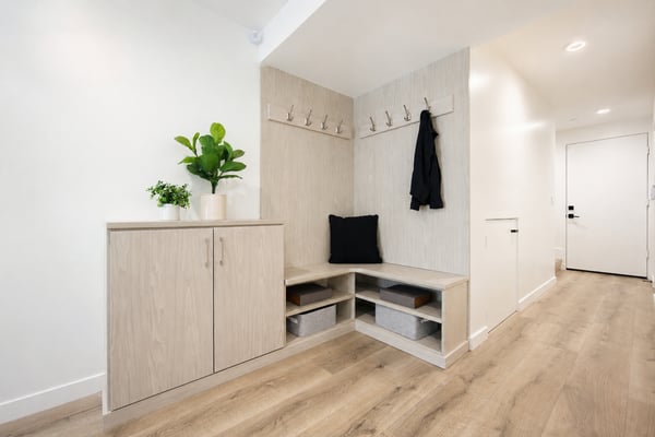 11614 Colfax Meadow Ln, Studio City, CA