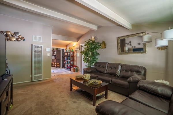 45426 Genoa Avenue, Lancaster, CA