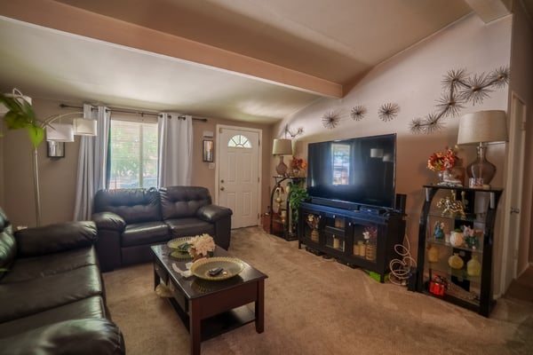 45426 Genoa Avenue, Lancaster, CA