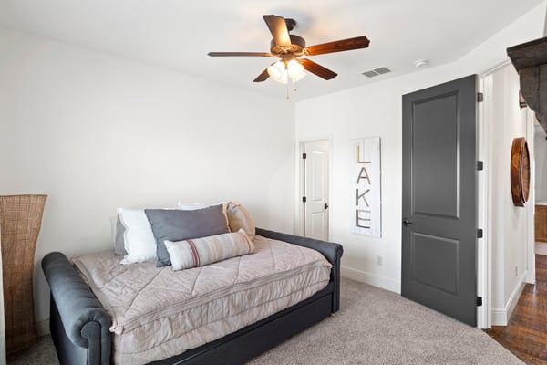1035 Chapel Ridge, Graford, TX