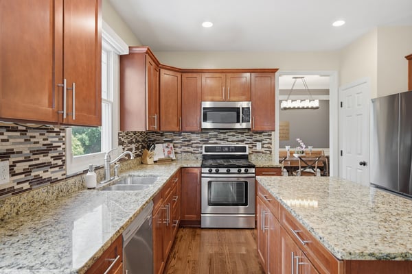 1900 Oakhurst Dr, Allison Park, PA