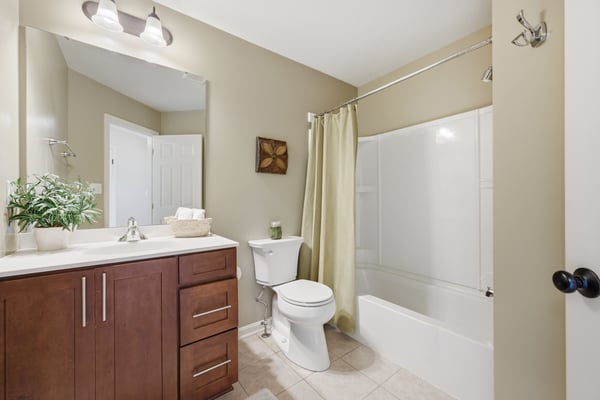 1900 Oakhurst Dr, Allison Park, PA