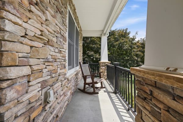 1900 Oakhurst Dr, Allison Park, PA